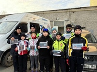 В преддверии Всемирного дня памяти жертв ДТП в Первоуральске прошла необычная и важная акция. - Государственное автономное учреждение Свердловской области спортивная школа олимпийского резерва по велоспорту "Велогор"